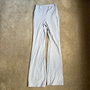 WORN ONCE Aritzia flares